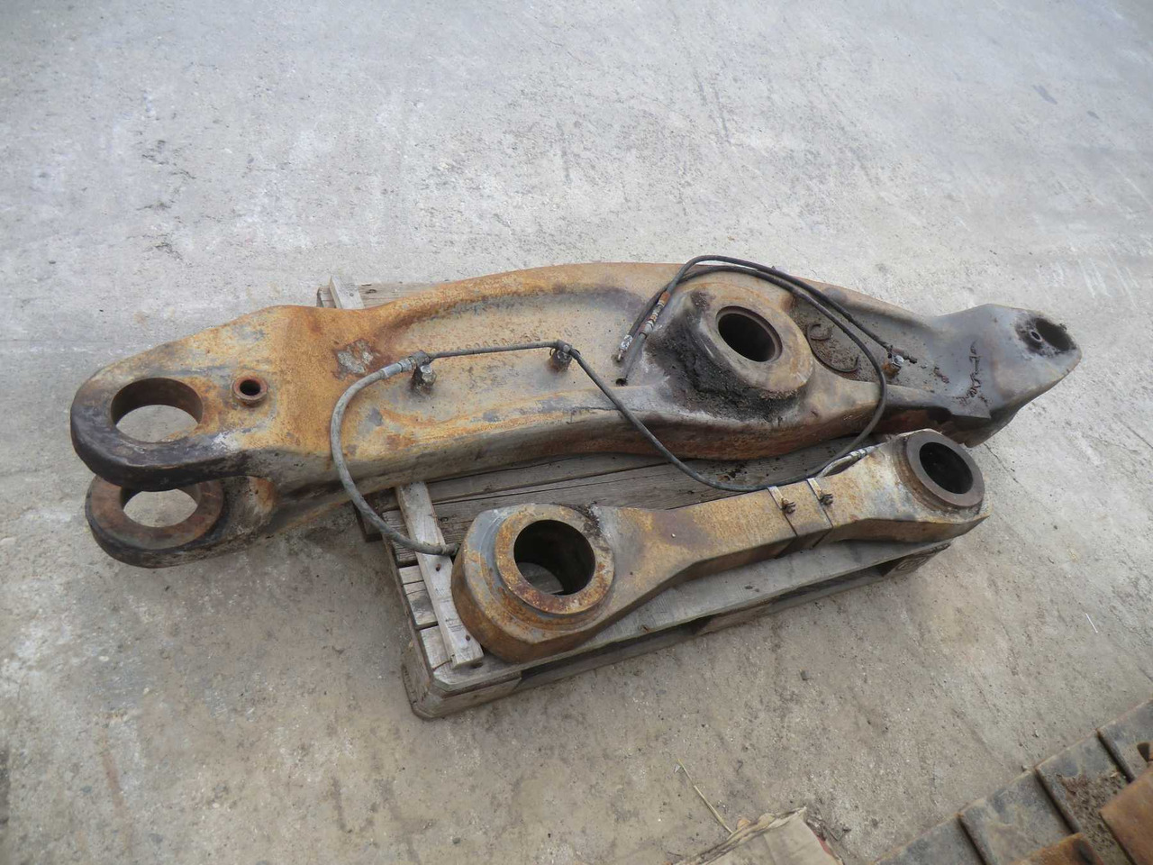 VOLVO L330E BIELLA - Karoserija i eksterijer za Građevinska mašina: slika 3 VOLVO L330E BIELLA - Karoserija i eksterijer za Građevinska mašina: slika 3