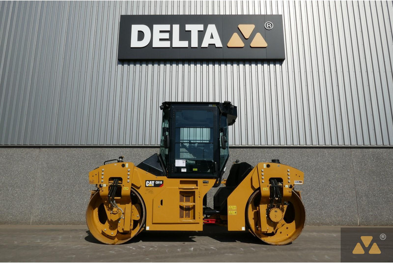 Caterpillar CB10 - Valjak: slika 1 Caterpillar CB10 - Valjak: slika 1