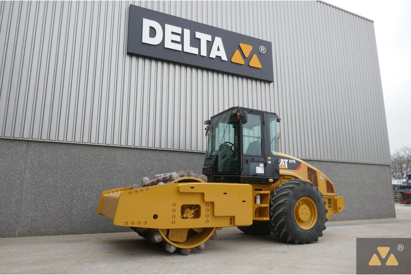 Caterpillar CP76 - Valjak: slika 4 Caterpillar CP76 - Valjak: slika 4