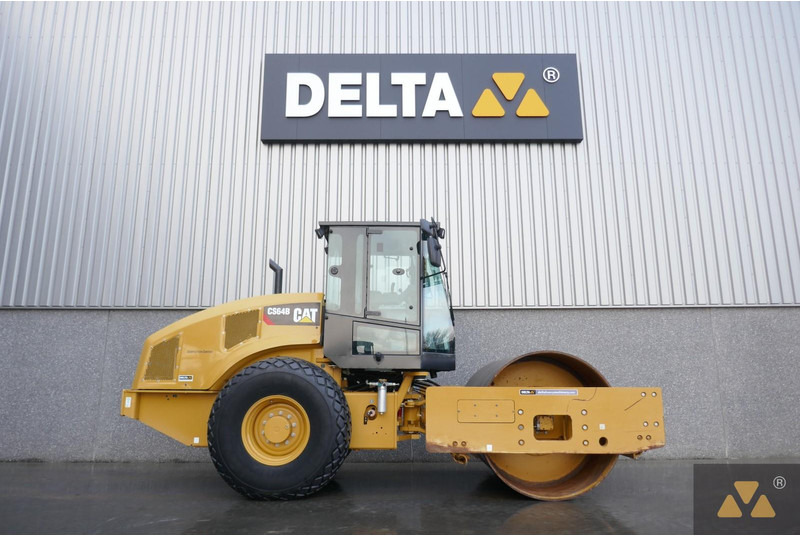 Caterpillar CS64B - Valjak: slika 2 Caterpillar CS64B - Valjak: slika 2