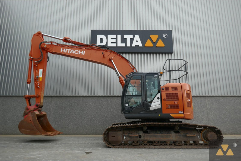 Hitachi ZX225USLC-6 - Bager guseničar: slika 1 Hitachi ZX225USLC-6 - Bager guseničar: slika 1