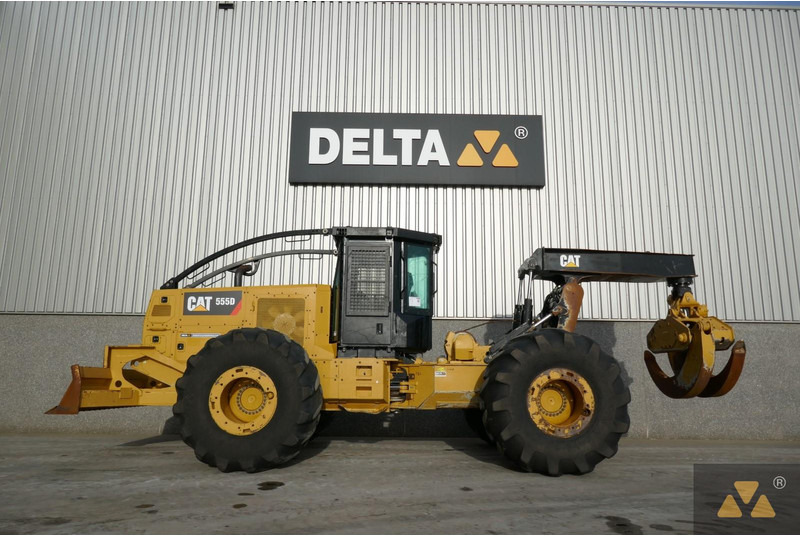 Caterpillar 555D - Šumarska oprema: slika 1 Caterpillar 555D - Šumarska oprema: slika 1
