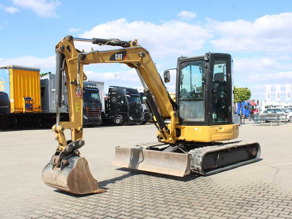 Caterpillar CAT 305 E2, HYDRAULIC CIRCUITS, 3 X BUCKETS, QUICK COUPLER - Mini bager: slika 1 Caterpillar CAT 305 E2, HYDRAULIC CIRCUITS, 3 X BUCKETS, QUICK COUPLER - Mini bager: slika 1