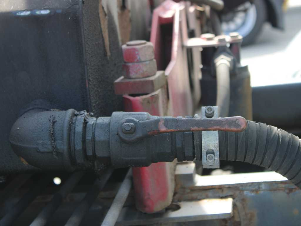 Kamion sa tovarnim sandukom, Kamion sa dizalicom DAF CF 240, HYDRAULIC ARM HMF 953 K2, PNEU 80%: slika 10 Kamion sa tovarnim sandukom, Kamion sa dizalicom DAF CF 240, HYDRAULIC ARM HMF 953 K2, PNEU 80%: slika 10