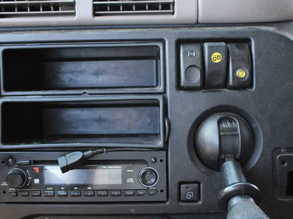 Kamion sa ceradom DAF CF 85.460, 6X2, INDEPENDENT AIR CONDITIONING + FLIEGL TPS 100 (2003): slika 15