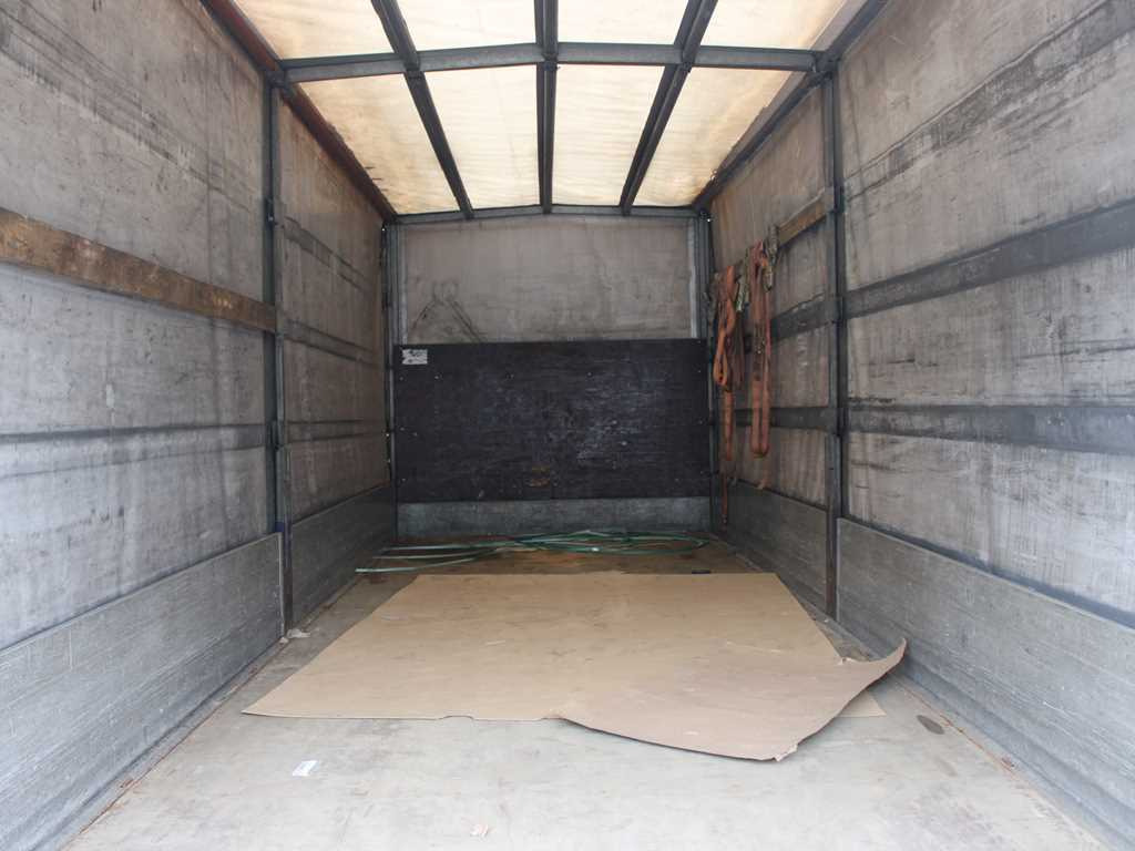 Kamion sa ceradom MAN LE 12.220, EURO 3, HYDRAULIC FRONT, TIRES 80%: slika 9