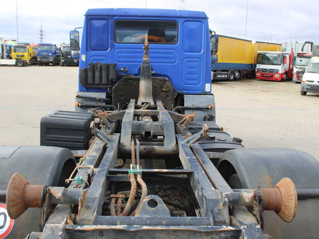 Kamion sa hidrauličnom kukom MAN LE 8.180, EURO 3, BEACONS, CONTAINER HOOK CARRIER: slika 8