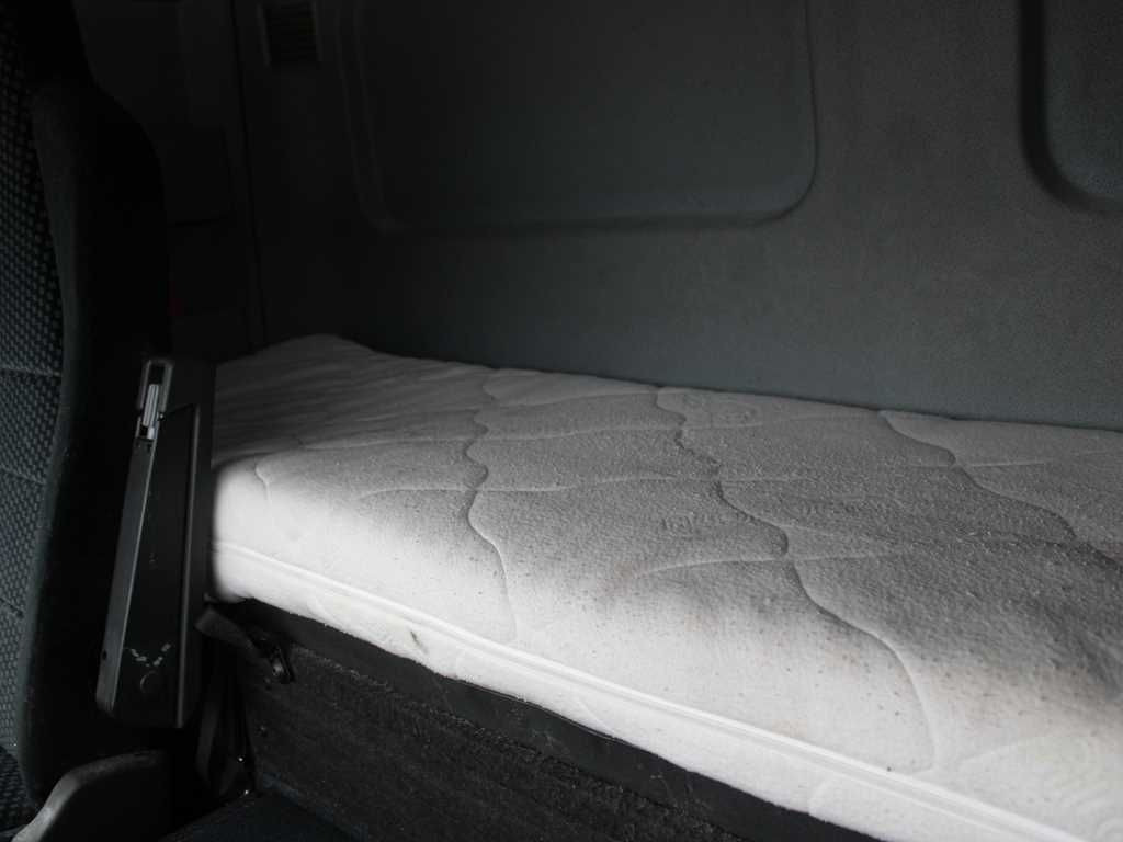 Kamion za prevoz automobila Mercedes-Benz Actros 1844, EURO 5EEV + KÄSSBOHRER METAGO (2006: slika 16