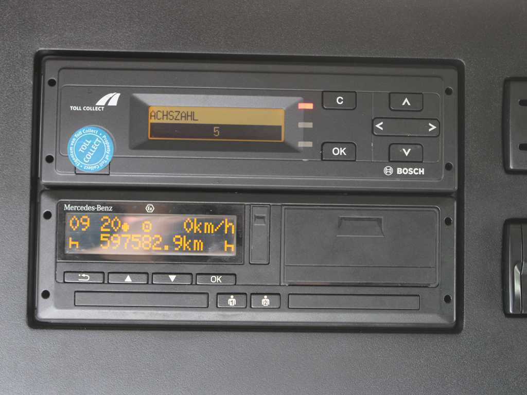 Kamion sa ceradom Mercedes-Benz Actros 2542, 6X2, EURO 6, AIR SUSPENSION + PANAV TV018H: slika 18 Kamion sa ceradom Mercedes-Benz Actros 2542, 6X2, EURO 6, AIR SUSPENSION + PANAV TV018H: slika 18