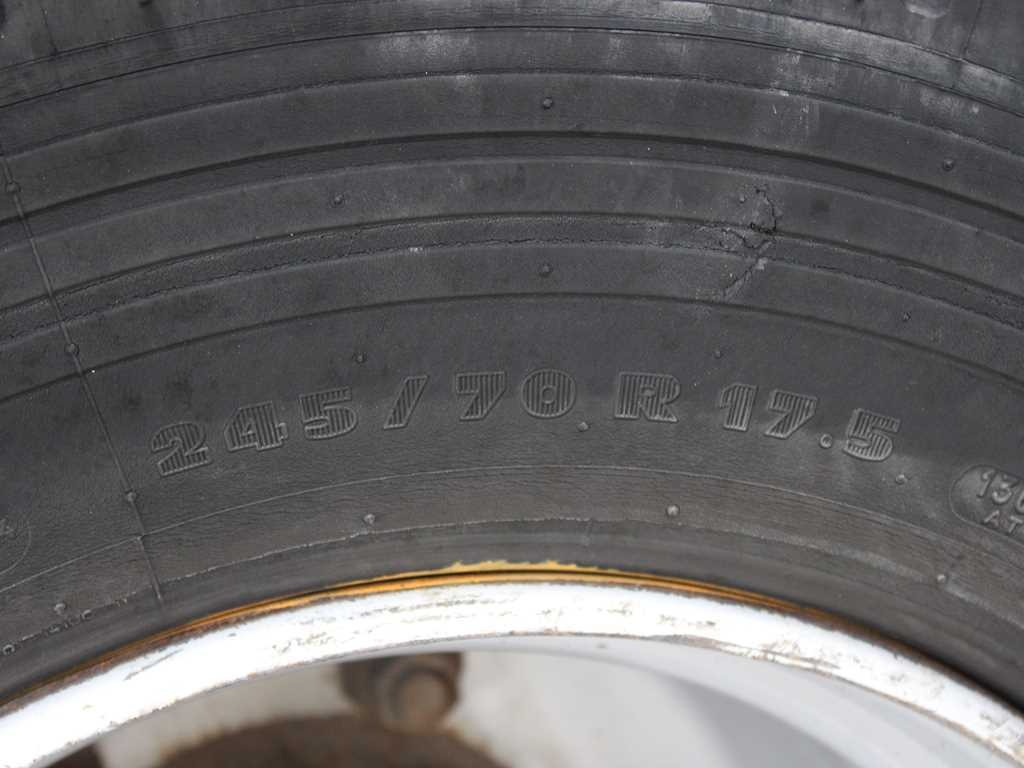 Kamion sa zatvorenim sandukom Renault MIDLUM 220, HYDRAULIC FRONT, EURO 5: slika 14 Kamion sa zatvorenim sandukom Renault MIDLUM 220, HYDRAULIC FRONT, EURO 5: slika 14