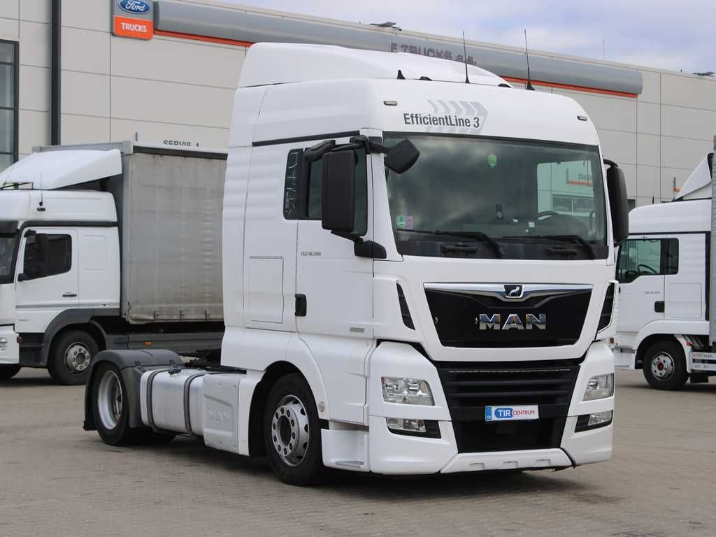 MAN TGX 18.500, EURO 6, LOWDECK, SERVICE BOOK - Tegljač: slika 2 MAN TGX 18.500, EURO 6, LOWDECK, SERVICE BOOK - Tegljač: slika 2