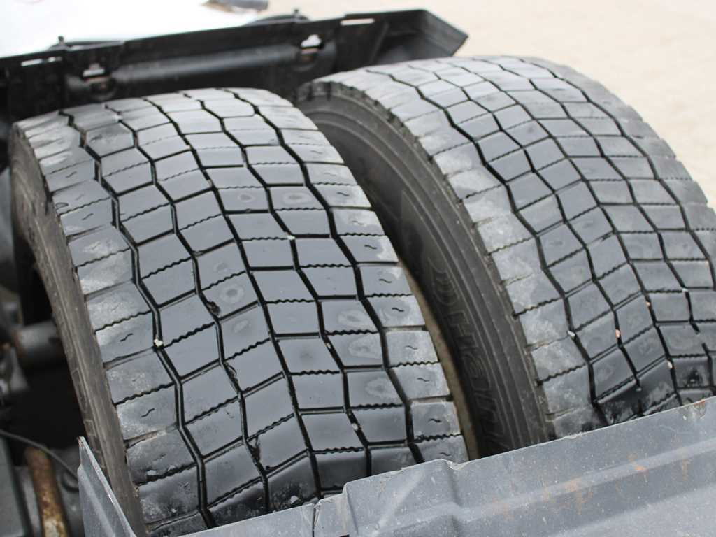 Tegljač Renault T 460, EURO 6, LOWDECK, AIR SUSPENSION: slika 18 Tegljač Renault T 460, EURO 6, LOWDECK, AIR SUSPENSION: slika 18