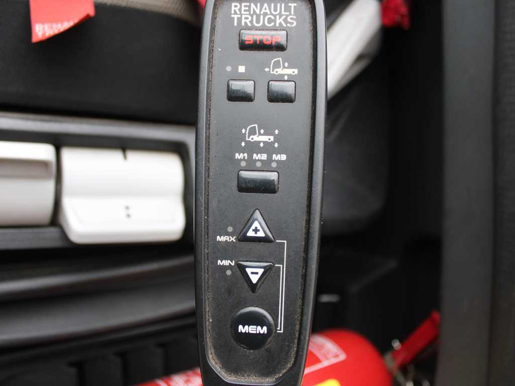 Tegljač Renault T 460, EURO 6, LOWDECK, AIR SUSPENSION: slika 7 Tegljač Renault T 460, EURO 6, LOWDECK, AIR SUSPENSION: slika 7