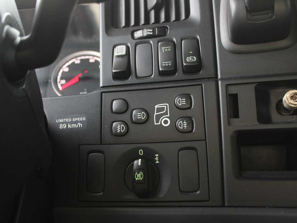 Tegljač Scania R450, EURO 6, RETARDER: slika 14 Tegljač Scania R450, EURO 6, RETARDER: slika 14