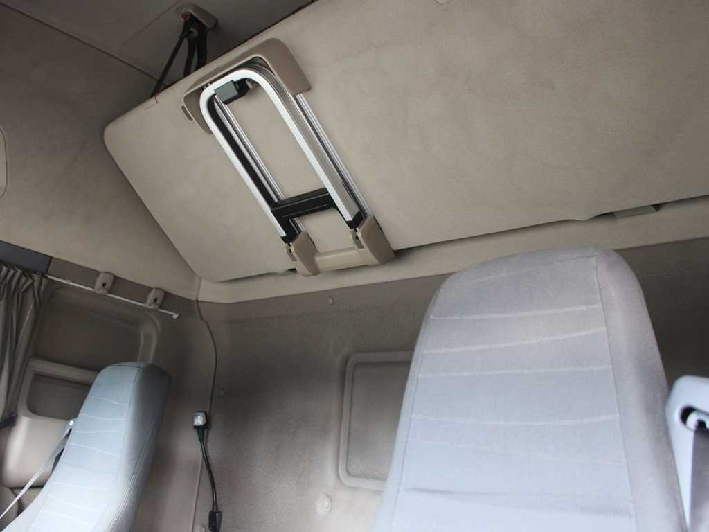 Tegljač Scania R450, EURO 6, RETARDER: slika 9 Tegljač Scania R450, EURO 6, RETARDER: slika 9