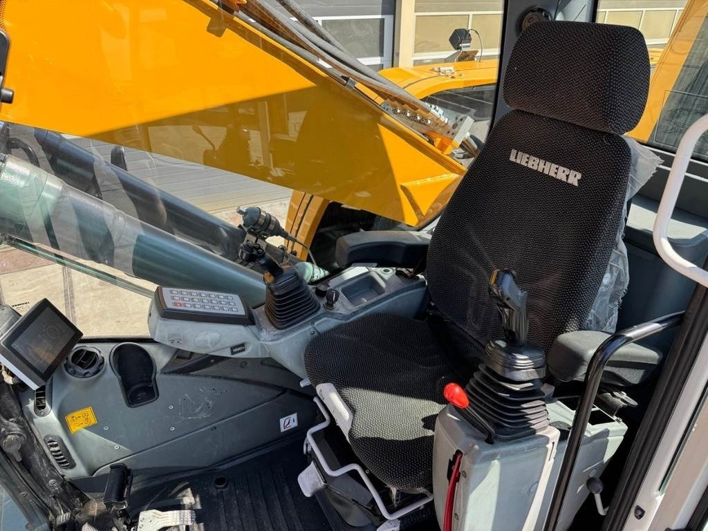 Bager za obradu otpada/ Industrije Liebherr LH 24 M: slika 11