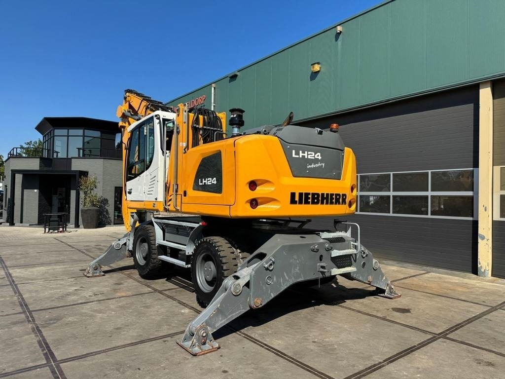 Bager za obradu otpada/ Industrije Liebherr LH 24 M: slika 9