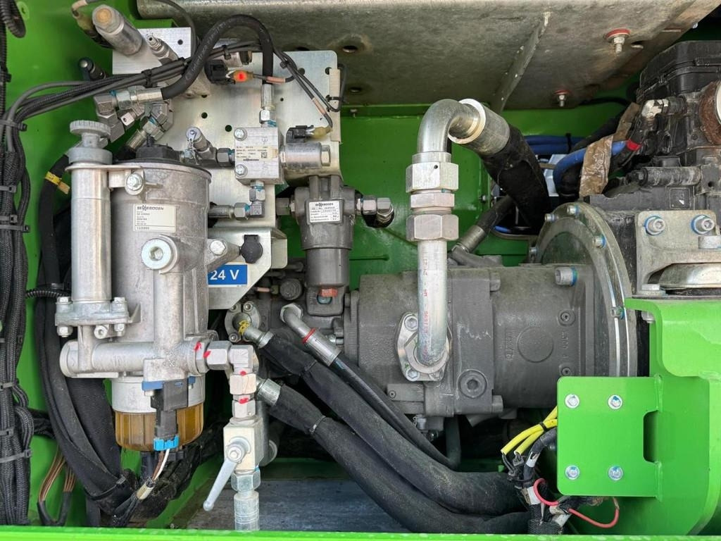 Bager za obradu otpada/ Industrije Sennebogen 825M E: slika 19