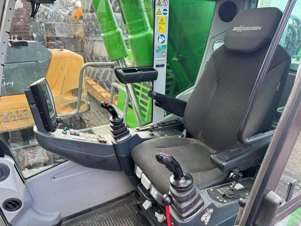 Bager za obradu otpada/ Industrije Sennebogen 825M E: slika 12