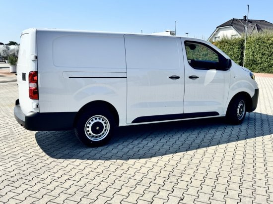 Fiat Scudo M BlueDHi 120 6-Gang - Furgon: slika 4 Fiat Scudo M BlueDHi 120 6-Gang - Furgon: slika 4