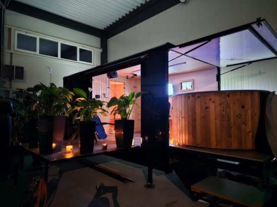Izabella Wellnessanhänger mit Sauna und Whirlpool, Stromaggregat - Kamp prikolica: slika 2 Izabella Wellnessanhänger mit Sauna und Whirlpool, Stromaggregat - Kamp prikolica: slika 2