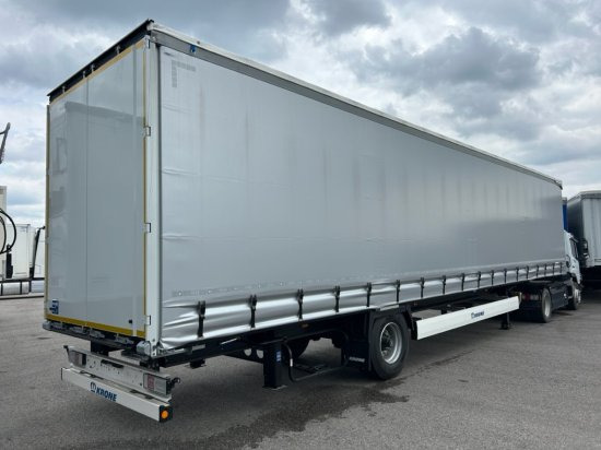 Krone 1-achs Auflieger, Heckabstützung XL Zertifikat, Edscha-Verdeck, - Poluprikolica sa ceradom: slika 4 Krone 1-achs Auflieger, Heckabstützung XL Zertifikat, Edscha-Verdeck, - Poluprikolica sa ceradom: slika 4