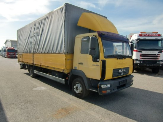 MAN LE 12.220 Plane, LBW, manual - Kamion sa ceradom: slika 3 MAN LE 12.220 Plane, LBW, manual - Kamion sa ceradom: slika 3