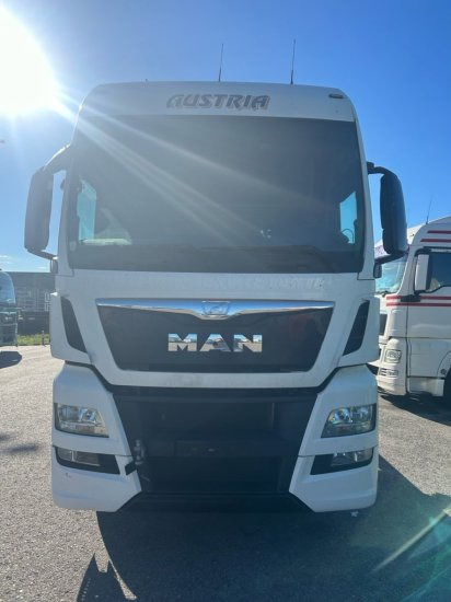 MAN TGX 26.440 BDF, XXL, Retarder, Automatik, E6, Liftachse, Motorschaden, Kurbelwellenschaden - Kamion za prevoz kontejnera/ Kamion sa promenjivim sandukom: slika 2 MAN TGX 26.440 BDF, XXL, Retarder, Automatik, E6, Liftachse, Motorschaden, Kurbelwellenschaden - Kamion za prevoz kontejnera/ Kamion sa promenjivim sandukom: slika 2
