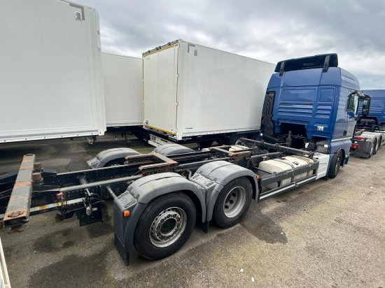 MAN TGX 26.440 XLX 6x2 Liftachse, Euro 6, Motorschaden, engine damage! - Kamion za prevoz kontejnera/ Kamion sa promenjivim sandukom: slika 2 MAN TGX 26.440 XLX 6x2 Liftachse, Euro 6, Motorschaden, engine damage! - Kamion za prevoz kontejnera/ Kamion sa promenjivim sandukom: slika 2