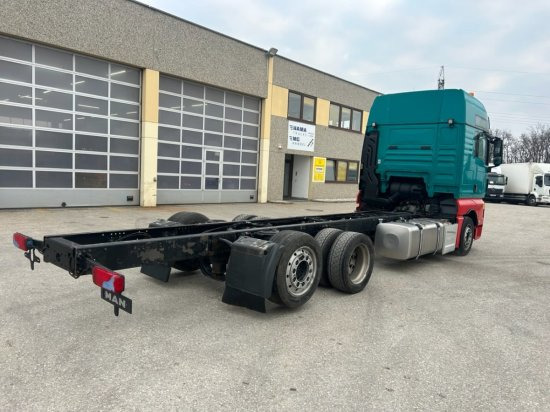 MAN TGX 26.500 XXL, 6x2, Jumbo, Liftachse, Intarder, Euro6, Full-Air - Kamion sa golom šasijom i zatvorenom kabinom: slika 4 MAN TGX 26.500 XXL, 6x2, Jumbo, Liftachse, Intarder, Euro6, Full-Air - Kamion sa golom šasijom i zatvorenom kabinom: slika 4