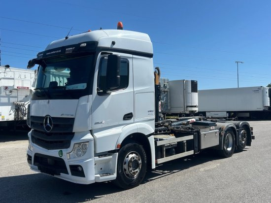 Mercedes-Benz Actros 2545 6x2 Hyva Abroller, E6 ,Retarder, Lenk-Liftachse, Schub-Knick - Kamion sa hidrauličnom kukom: slika 2 Mercedes-Benz Actros 2545 6x2 Hyva Abroller, E6 ,Retarder, Lenk-Liftachse, Schub-Knick - Kamion sa hidrauličnom kukom: slika 2