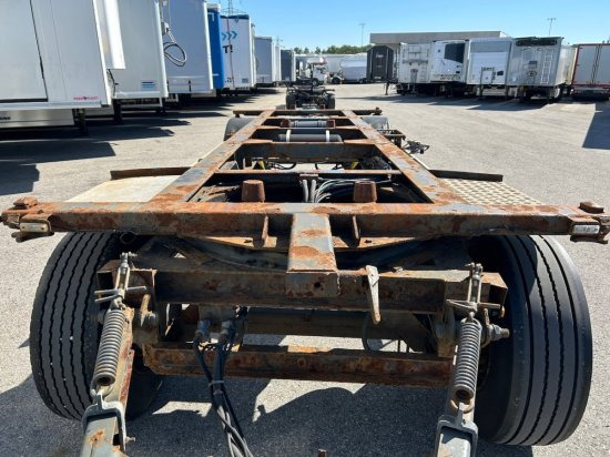 Renders Standard-Lafette BDF, BPW-Achsen - Prikolica za prevoz kontejnera/ Prikolica sa promenjivim sandukom: slika 3 Renders Standard-Lafette BDF, BPW-Achsen - Prikolica za prevoz kontejnera/ Prikolica sa promenjivim sandukom: slika 3