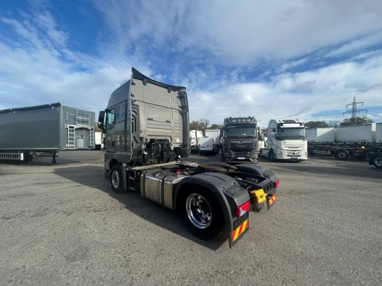 MAN TGX 18.510 4x2, XXL, Intarder, Euro 6 Schubbodenhydraulik New Model TG3 - Tegljač: slika 4 MAN TGX 18.510 4x2, XXL, Intarder, Euro 6 Schubbodenhydraulik New Model TG3 - Tegljač: slika 4