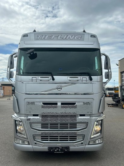 Volvo FH 460, E6 I-Shift, VEB+, Standklima, Schubbodenhydraulik - Tegljač: slika 2 Volvo FH 460, E6 I-Shift, VEB+, Standklima, Schubbodenhydraulik - Tegljač: slika 2