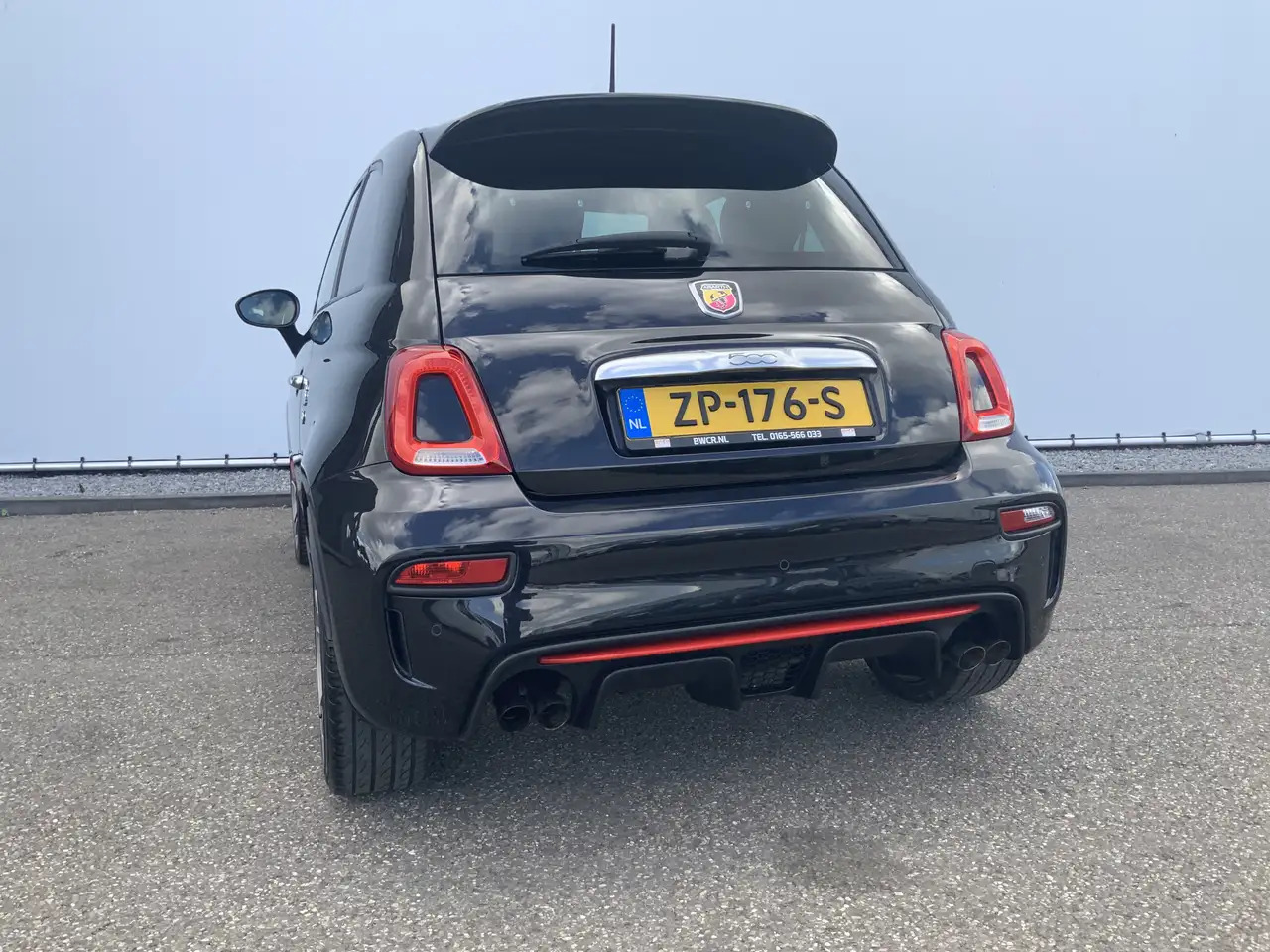 Fiat 500C Abarth 1.4 T-Jet 595 Automaat Euro 6 - Kabriolet: slika 3 Fiat 500C Abarth 1.4 T-Jet 595 Automaat Euro 6 - Kabriolet: slika 3