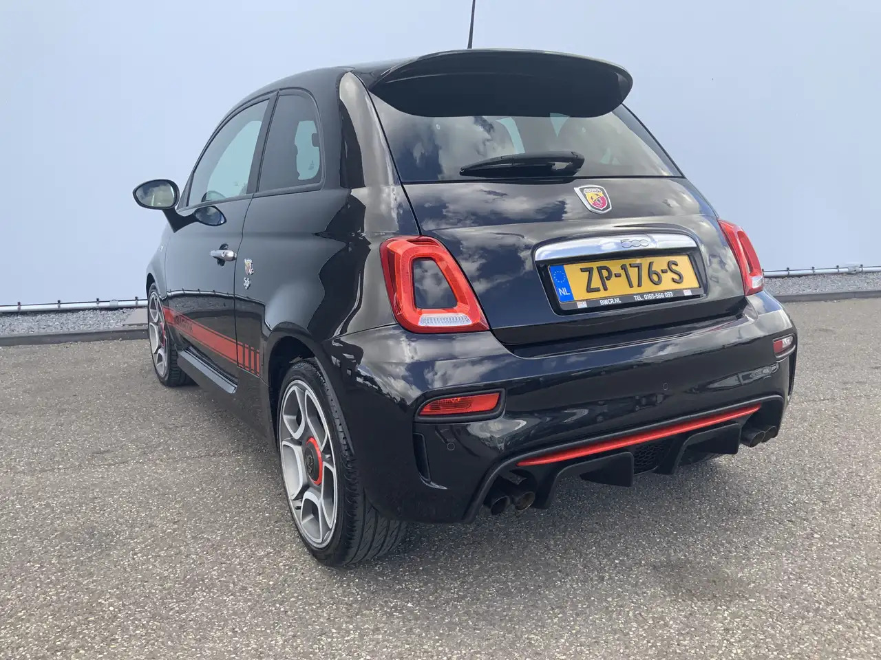 Fiat 500C Abarth 1.4 T-Jet 595 Automaat Euro 6 - Kabriolet: slika 4 Fiat 500C Abarth 1.4 T-Jet 595 Automaat Euro 6 - Kabriolet: slika 4