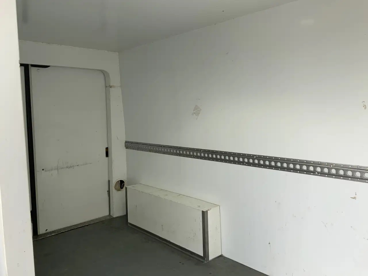 Ford Transit 350 2.0 TDCI L3H2 Trend Koelauto & Vries Automaat - Dostavno vozilo hladnjača: slika 5 Ford Transit 350 2.0 TDCI L3H2 Trend Koelauto & Vries Automaat - Dostavno vozilo hladnjača: slika 5