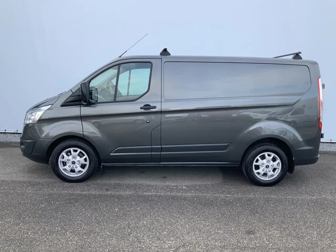 Ford Transit Custom 270 2.2 TDCI L1H1 Trend Airco Camera Cruise Dakdra - Furgon: slika 3 Ford Transit Custom 270 2.2 TDCI L1H1 Trend Airco Camera Cruise Dakdra - Furgon: slika 3
