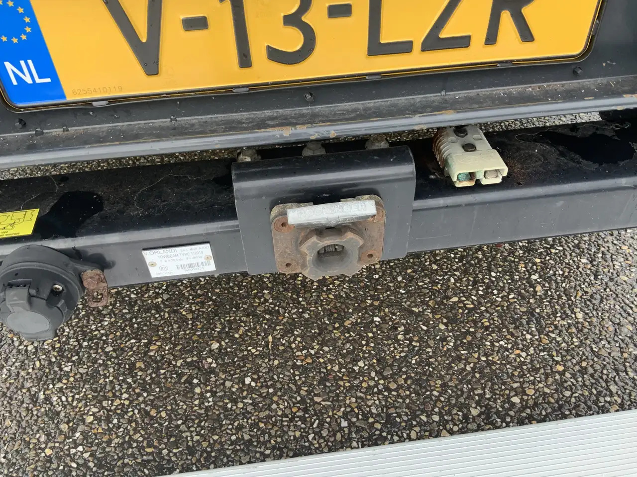 Iveco Daily 35C14 2.3 375 Pick Up & LaadLift Airco Navi Trekha - Dostavno vozilo s ravnom platformom: slika 5 Iveco Daily 35C14 2.3 375 Pick Up & LaadLift Airco Navi Trekha - Dostavno vozilo s ravnom platformom: slika 5