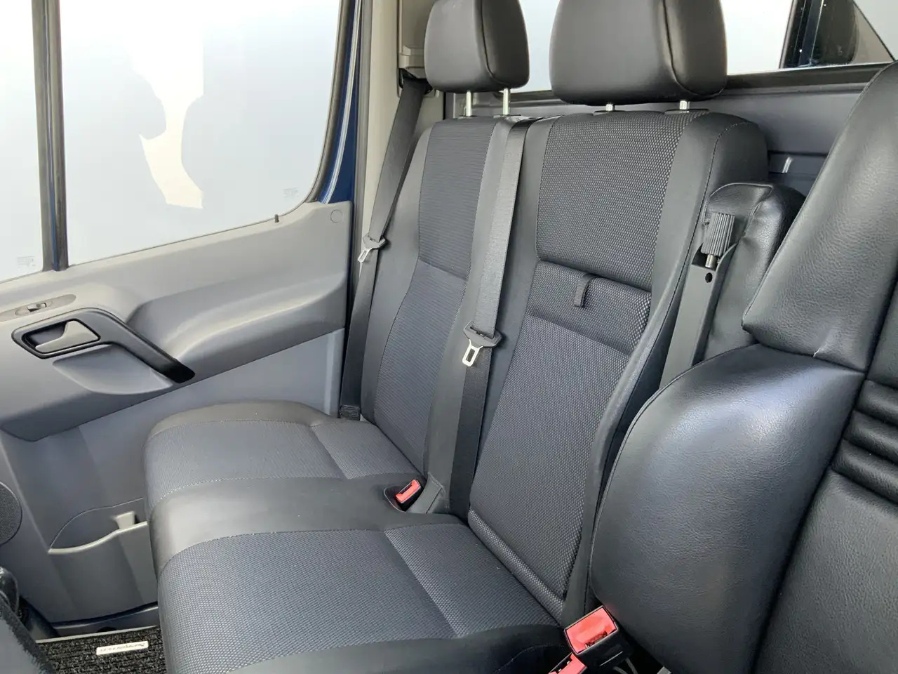 Mercedes-Benz Sprinter 210 2.2 CDI 325 L1H1 Airco Cruise 3 Zits Opstap Ba - Furgon: slika 5 Mercedes-Benz Sprinter 210 2.2 CDI 325 L1H1 Airco Cruise 3 Zits Opstap Ba - Furgon: slika 5