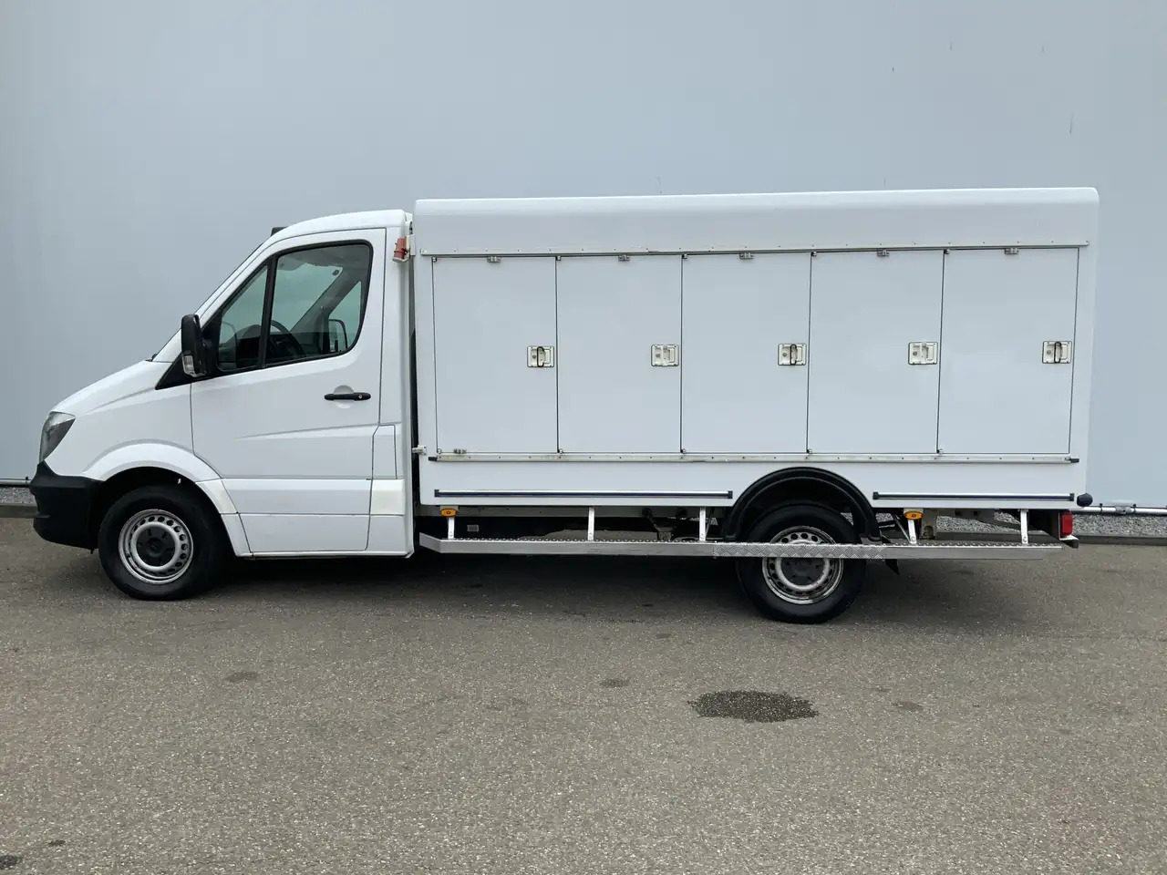 Mercedes-Benz Sprinter 310 2.2 CDI 366 ijswagen 40 gr _0 Deuren 10 Euro 5 - Dostavno vozilo hladnjača: slika 2 Mercedes-Benz Sprinter 310 2.2 CDI 366 ijswagen 40 gr _0 Deuren 10 Euro 5 - Dostavno vozilo hladnjača: slika 2