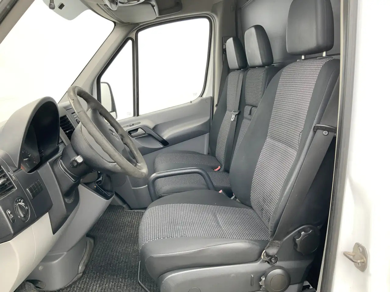 Mercedes-Benz Sprinter 311 2.2 CDI 366 L2 H1 Automaat Trekhaak 2800 kg 3 - Furgon: slika 4 Mercedes-Benz Sprinter 311 2.2 CDI 366 L2 H1 Automaat Trekhaak 2800 kg 3 - Furgon: slika 4