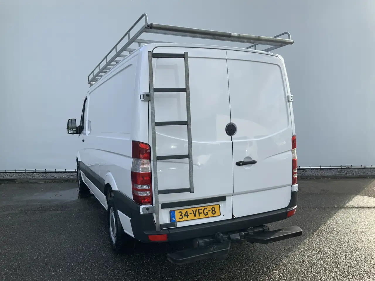Mercedes-Benz Sprinter 311 2.2 CDI 366 L2H1 Automaat 3 Zits Trekaak 2800k - Furgon: slika 2 Mercedes-Benz Sprinter 311 2.2 CDI 366 L2H1 Automaat 3 Zits Trekaak 2800k - Furgon: slika 2