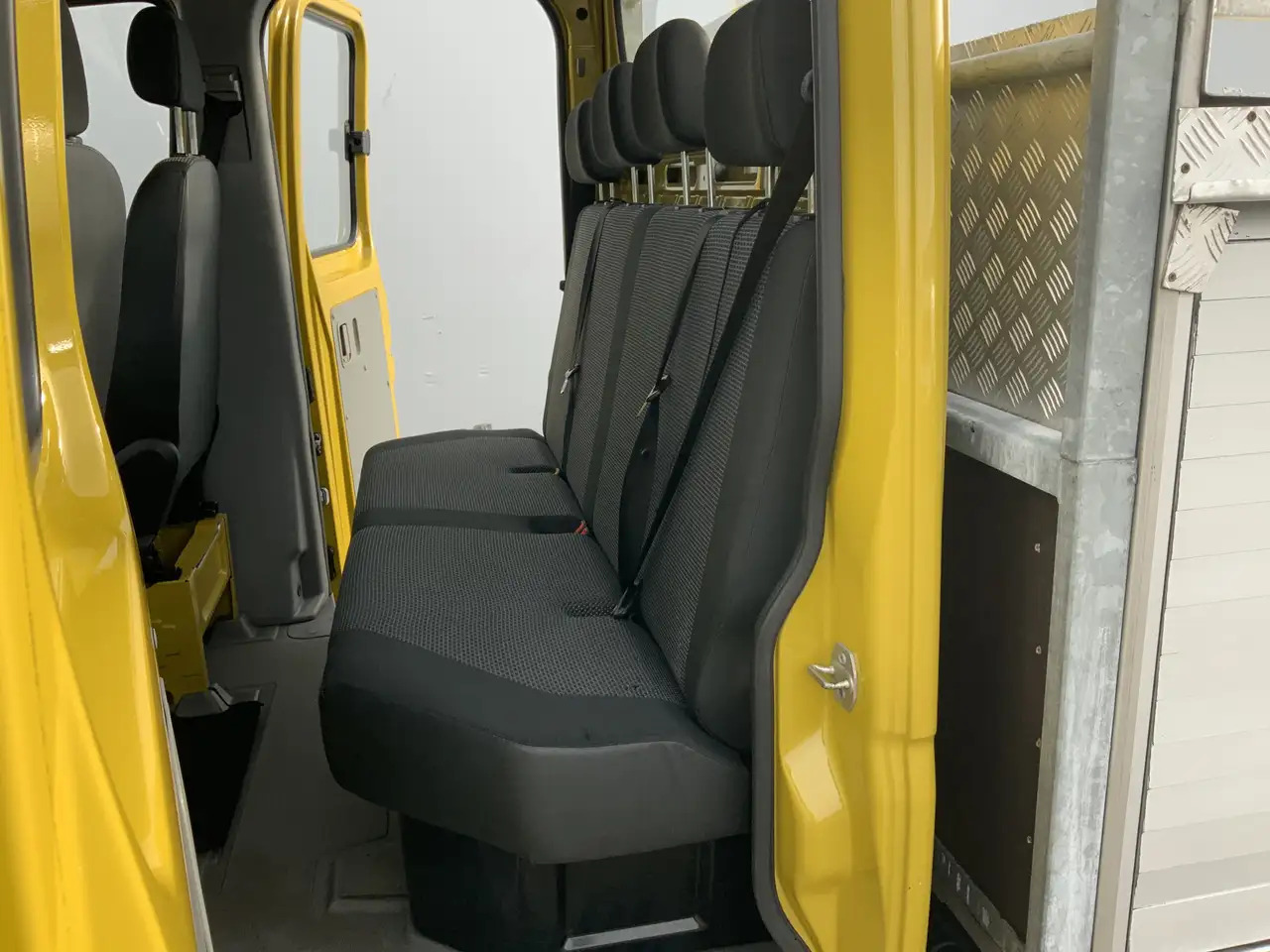 Dostavno vozilo s ravnom platformom, Dostavno vozilo sa duplom kabinom Mercedes-Benz Sprinter 313 2.2 CDI 366 Automaat DubCab Pick Up 5 Zits Tre: slika 9 Dostavno vozilo s ravnom platformom, Dostavno vozilo sa duplom kabinom Mercedes-Benz Sprinter 313 2.2 CDI 366 Automaat DubCab Pick Up 5 Zits Tre: slika 9