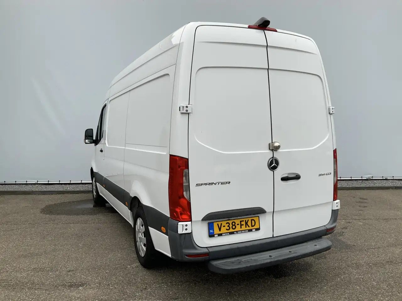 Mercedes-Benz Sprinter 314 2.2 CDI L2H1 EURO VI-D Airco Camera 3 Zits Ext - Furgon: slika 3 Mercedes-Benz Sprinter 314 2.2 CDI L2H1 EURO VI-D Airco Camera 3 Zits Ext - Furgon: slika 3