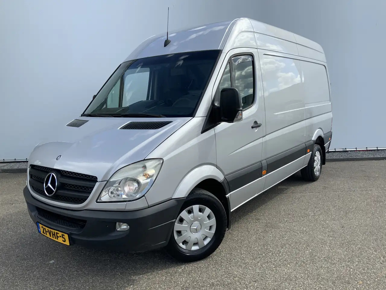 Mercedes-Benz Sprinter 318 3.0 CDI 366 L2 H2 Automaat Airco Cruise Camera - Furgon: slika 1 Mercedes-Benz Sprinter 318 3.0 CDI 366 L2 H2 Automaat Airco Cruise Camera - Furgon: slika 1