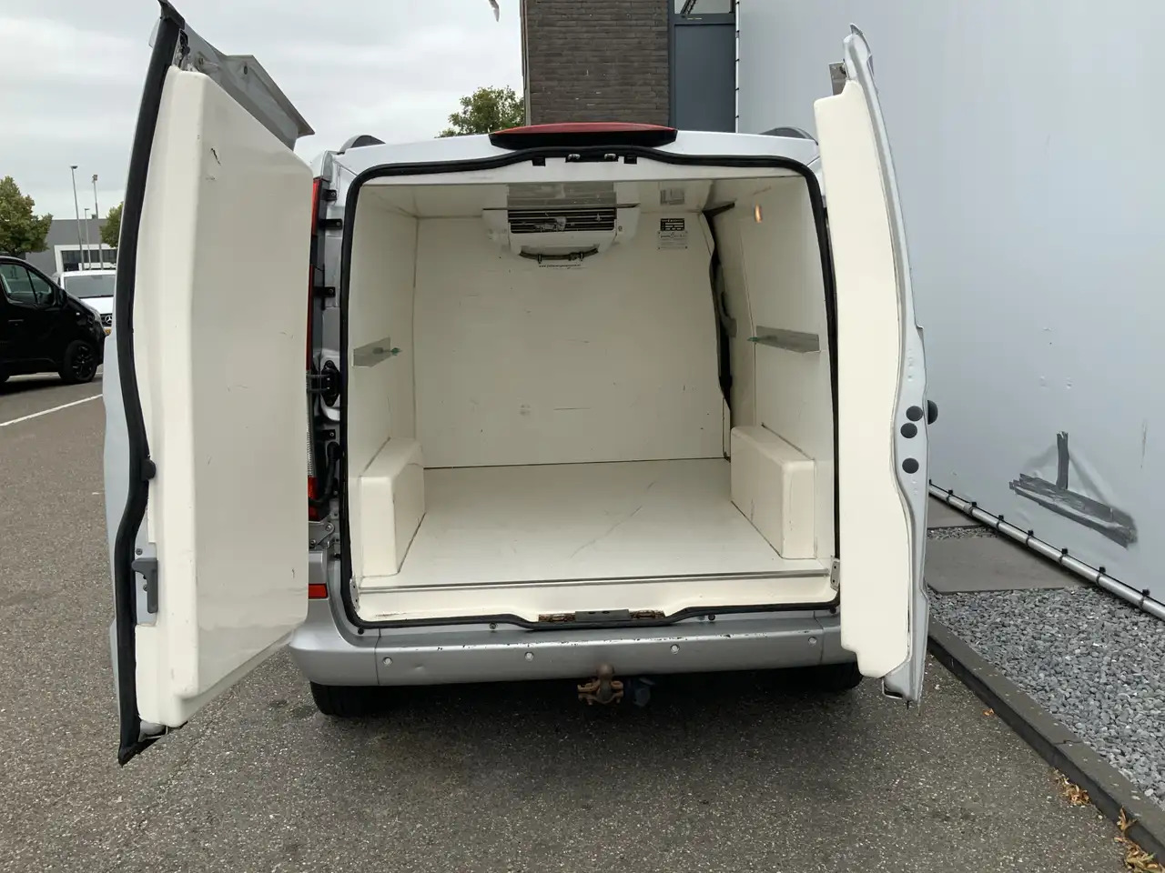 Mercedes-Benz Vito 111 CDI 320 Lang HD Amigo Koel Vries Werkt 100% 3 - Dostavno vozilo hladnjača: slika 2 Mercedes-Benz Vito 111 CDI 320 Lang HD Amigo Koel Vries Werkt 100% 3 - Dostavno vozilo hladnjača: slika 2