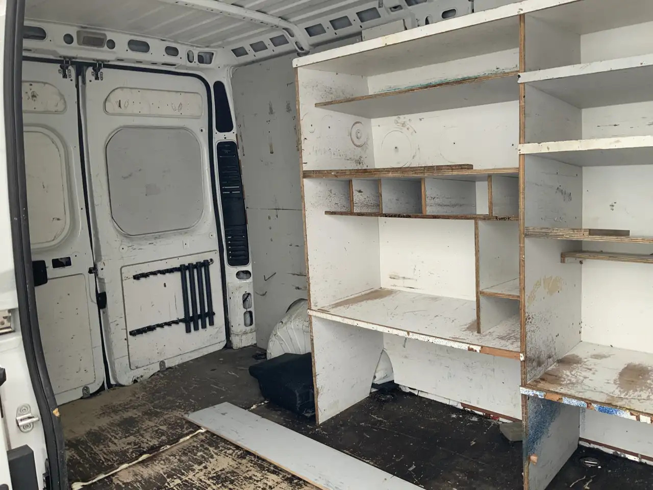 Peugeot Boxer 330 2.2 HDI L2H2 Première Airco Cruise Camera side - Furgon: slika 5 Peugeot Boxer 330 2.2 HDI L2H2 Première Airco Cruise Camera side - Furgon: slika 5