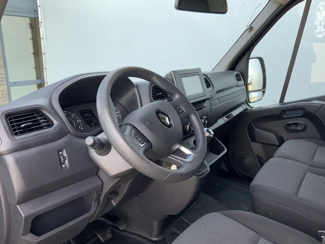 Renault Master T35 2.3 dCi 135 L2H2 Airco Cruise 3 Zits Camera Eu - Furgon: slika 5 Renault Master T35 2.3 dCi 135 L2H2 Airco Cruise 3 Zits Camera Eu - Furgon: slika 5
