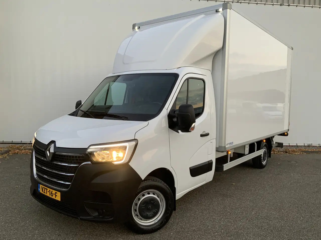 Renault Master T35 2.3 dCi 145 L3 Meubelbak&Klep Zijdeur Airco Cr - Dostavno vozilo sa zatvorenim sandukom: slika 1 Renault Master T35 2.3 dCi 145 L3 Meubelbak&Klep Zijdeur Airco Cr - Dostavno vozilo sa zatvorenim sandukom: slika 1
